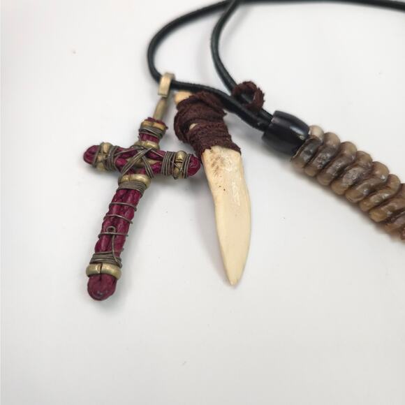 Vintage Rattlesnake Tail Rattles Cross Bone Pendant On Leather Cord - Picture 3 of 4